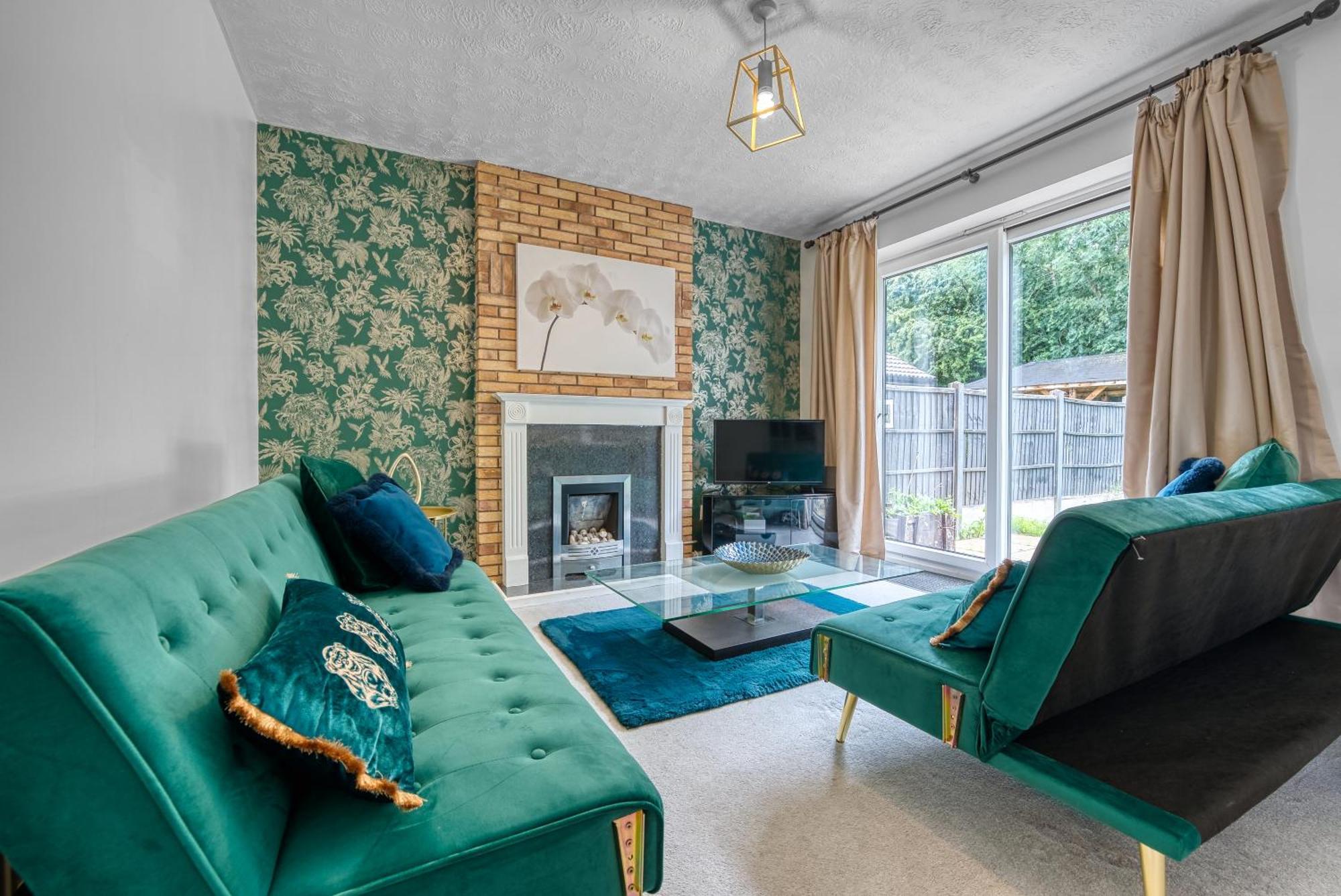 Capri 13 Sa: University-Adjacent House with Garden and Motorway Access Loughborough Exterior photo